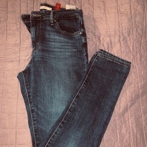 Levi’s 721 high rise skinny size 29